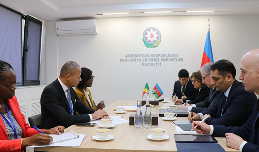 Muxtar Babayev konqolu nazirlə görüşüb