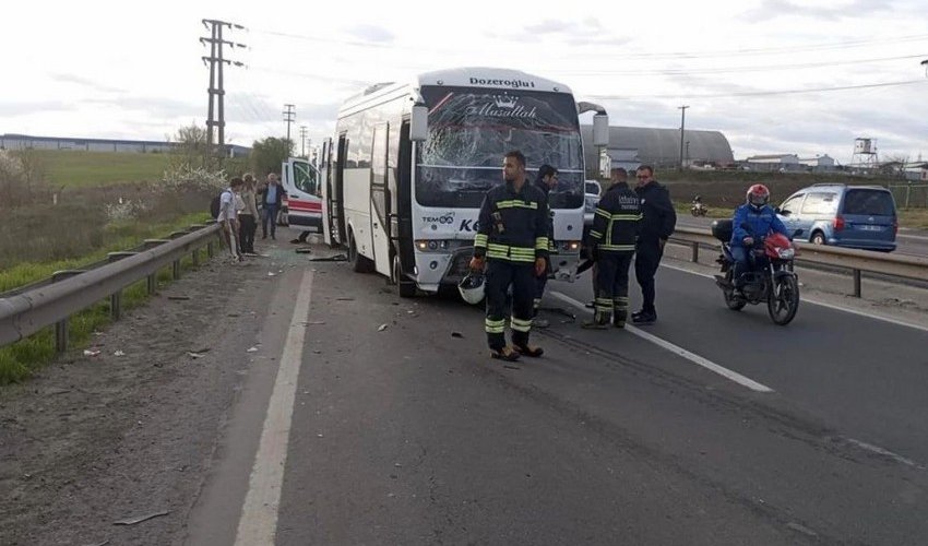 Bus acident injures 16 in Türkiye Bus acident injures 16 in Türkiye