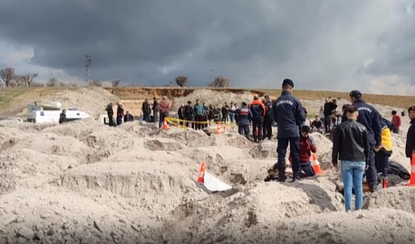 Türkiyədə kartof anbarında çökmə olub, ölənlər var