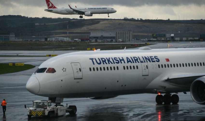 Самолет Turkish Airlines экстренно сел в Румынии из-за сообщения о бомбе Самолет Turkish Airlines экстренно сел в Румынии из-за сообщения о бомбе