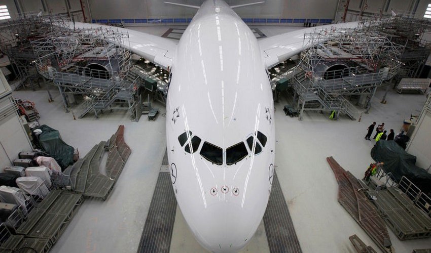 Airbus wins reprieve from Canadian sanctions on Russian titanium Airbus wins reprieve from Canadian sanctions on Russian titanium