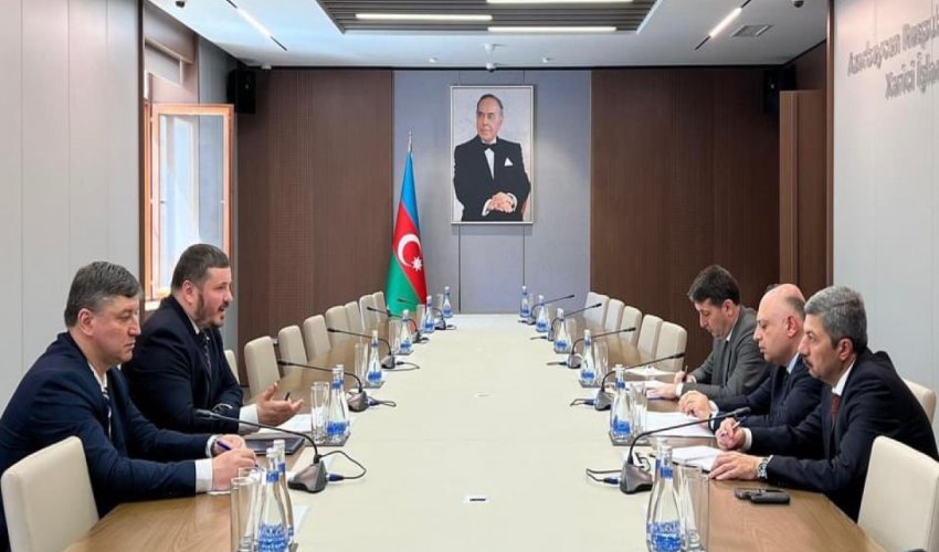 Ukrayna səfiri etimadnaməsinin surətini Azərbaycan XİN-ə təqdim edib