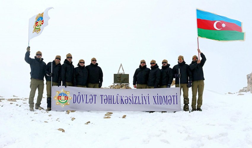 DTX-nin əməkdaşları “Heydər zirvəsi”nə yürüş təşkil edib DTX-nin əməkdaşları “Heydər zirvəsi”nə yürüş təşkil edib