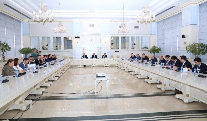 Parlamentdə Milli Məclisin Müdafiə, təhlükəsizlik və korrupsiya ilə mübarizə komitəsi ilə İnformasiya Təhlükəsizliyi üzrə Koordinasiya Komissiyasının görüşü keçirilib