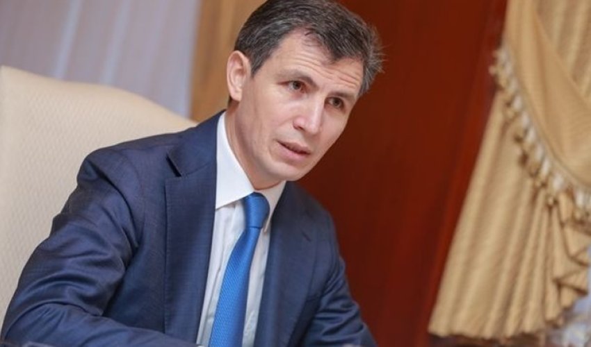 Virtual dünya ənənəvi ailəni üstələyir - Zahid Oruc