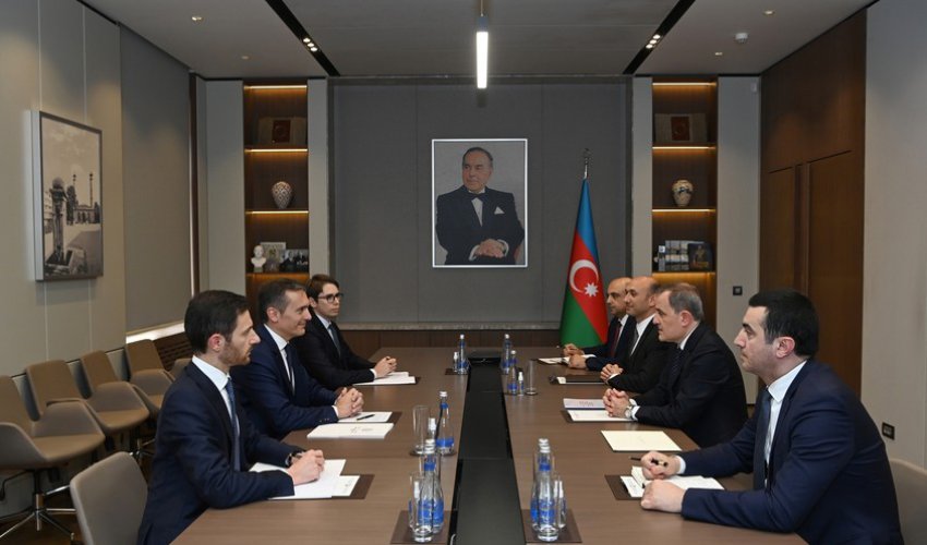 Ceyhun Bayramov İtaliyanın yeni səfiri ilə görüşüb