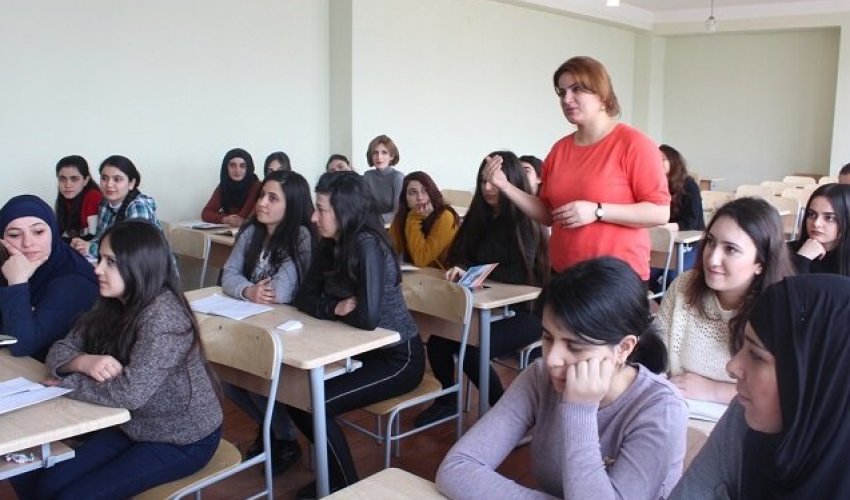 Azərbaycanda bütün qız uşaqları pulsuz təhsil almalıdır- TƏKLİF/VIDEO Azərbaycanda bütün qız uşaqları pulsuz təhsil almalıdır- TƏKLİF/VIDEO