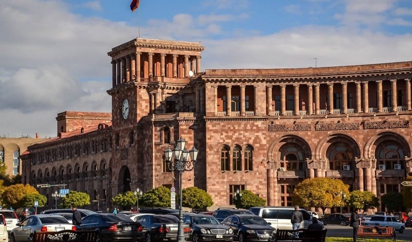 Armenia's public debt up by 15%