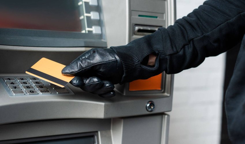Daha 23 nəfərin bank kartından pul oğurlanıb - DİN