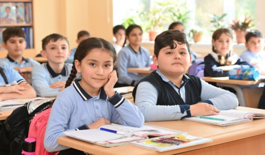 Şagird yerdəyişməsi müvəqqəti dayandırıldı