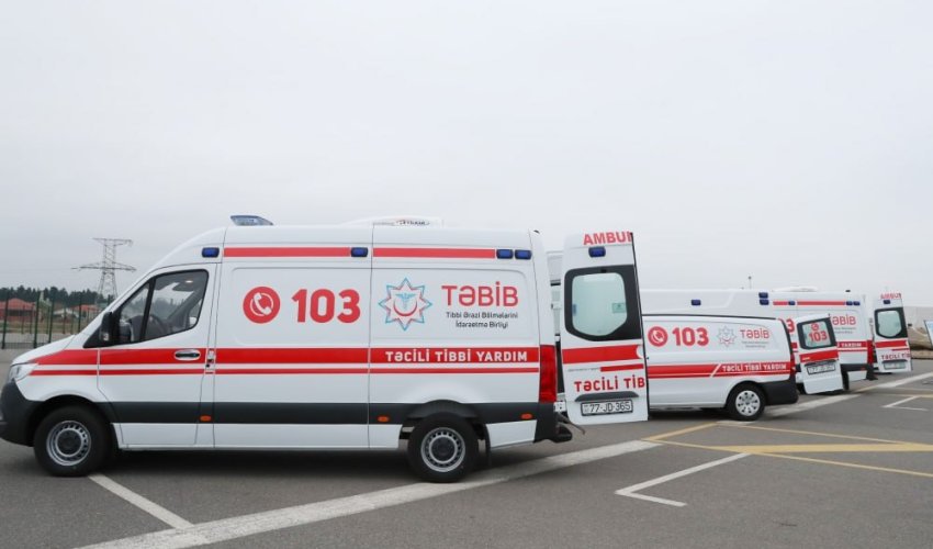 Bakıda hər 18 min nəfərə bir ambulans maşını düşür - Zahid Oruc Bakıda hər 18 min nəfərə bir ambulans maşını düşür - Zahid Oruc