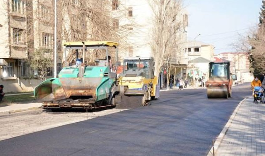 Bakının bəzi ərazilərində yollar təmirə bağlanır Bakının bəzi ərazilərində yollar təmirə bağlanır