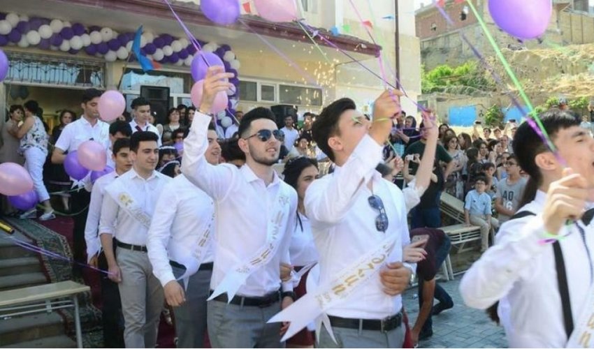 “Son zəng”lə bağlı təlimatları pozan məktəblər cəzalandırılacaq “Son zəng”lə bağlı təlimatları pozan məktəblər cəzalandırılacaq