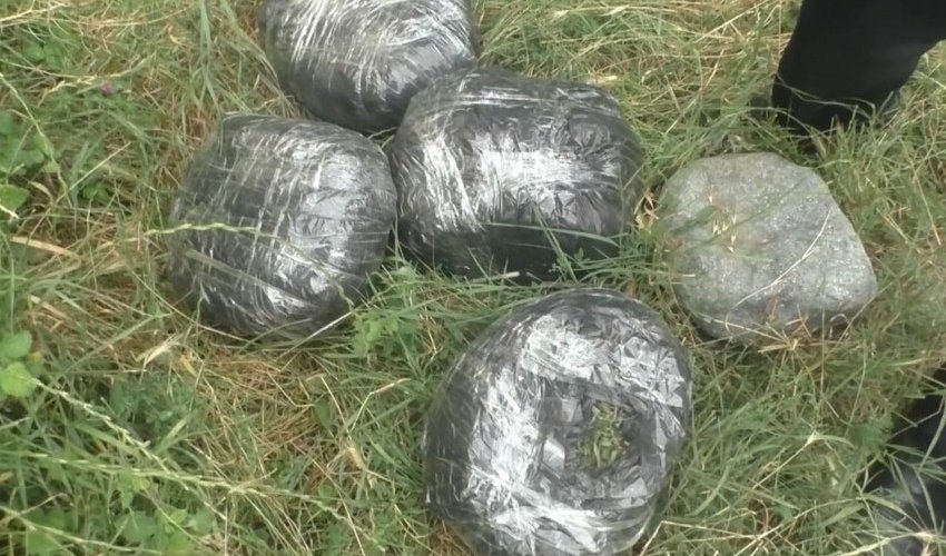 В Шамкире арестовали подозреваемого в незаконном сбыте наркотиков В Шамкире арестовали подозреваемого в незаконном сбыте наркотиков