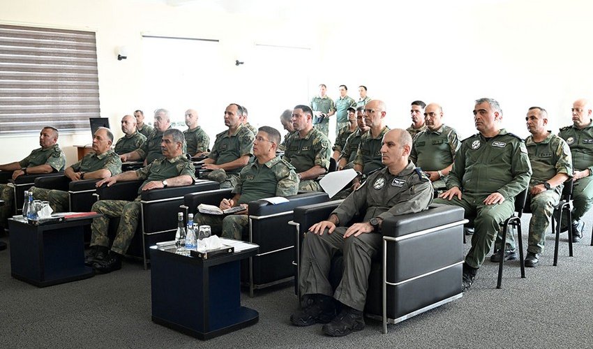 Azərbaycan Ordusunda taktiki-xüsusi təlim keçirilir Azərbaycan Ordusunda taktiki-xüsusi təlim keçirilir
