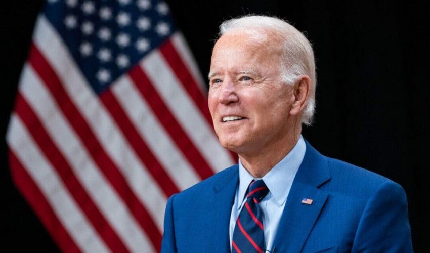 Biden postpones his Texas trip after Trump rally shooting Biden postpones his Texas trip after Trump rally shooting