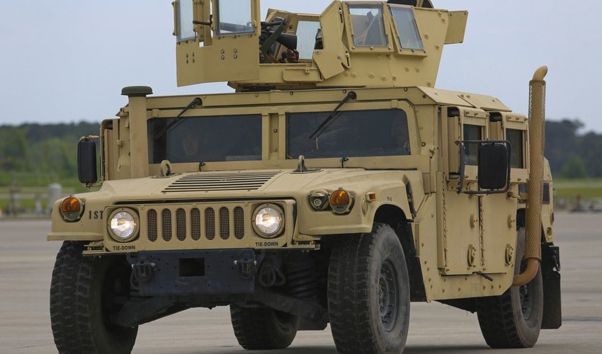 США передадут Молдове бронеавтомобили HMMWV