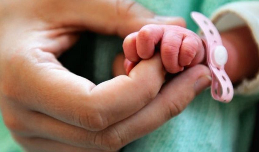 Masallıda 17 yaşlı ananın körpəsi ölü doğulub Masallıda 17 yaşlı ananın körpəsi ölü doğulub
