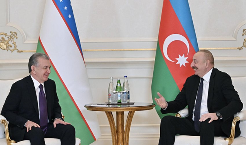 Əliyev Şavkat Mirziyoyevə zəng edib