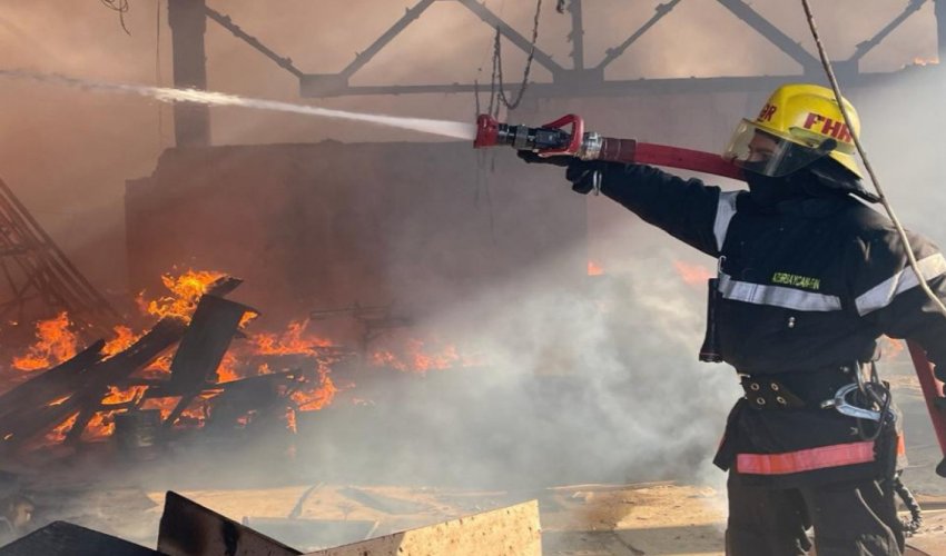 Neftçalada məktəb binasında yanğın olub