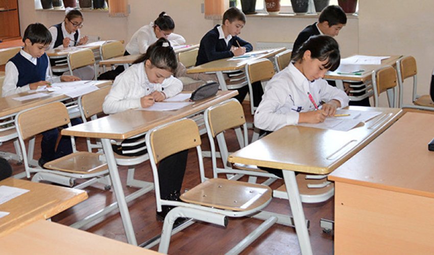 Şagird yerdəyişməsinə start verilib Şagird yerdəyişməsinə start verilib