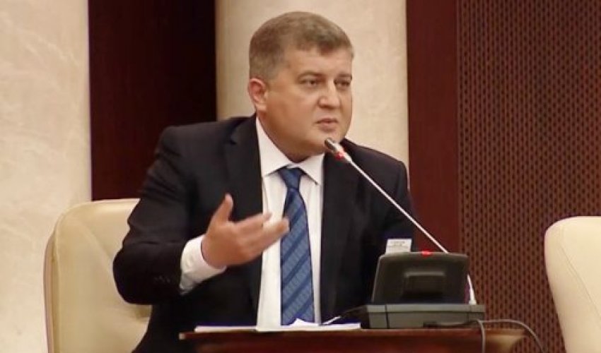 Erkin Qədirli saxta səs yığmağına görə MSK müraciət edib Erkin Qədirli saxta səs yığmağına görə MSK müraciət edib