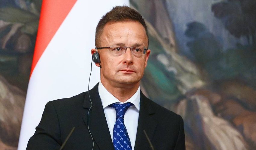 Hungarian FM arrives in Yerevan Hungarian FM arrives in Yerevan