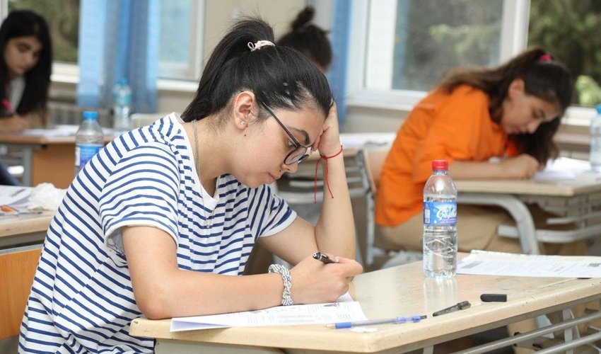 Tam orta təhsil bazasında kolleclərin boş qalan plan yerlərinə qəbulun nəticələri açıqlanıb Tam orta təhsil bazasında kolleclərin boş qalan plan yerlərinə qəbulun nəticələri açıqlanıb