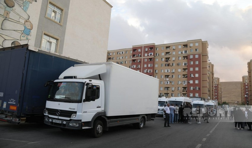 В Джебраил выехала очередная группа бывших вынужденных переселенцев