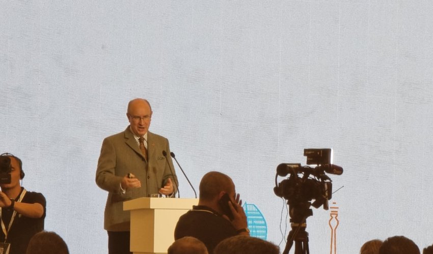Dünyanın qida mərkəzləri ciddi təhlükə altındadır- Stuart Brocklehurst Dünyanın qida mərkəzləri ciddi təhlükə altındadır- Stuart Brocklehurst