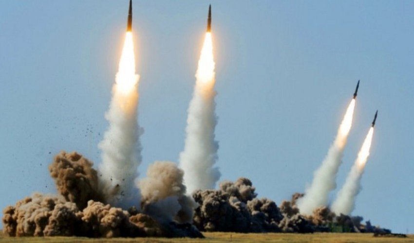 Media: Iran has prepared hundreds of missiles in case of Israeli or US strike Media: Iran has prepared hundreds of missiles in case of Israeli or US strike