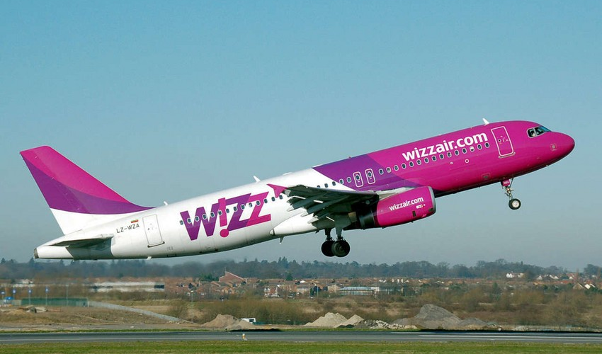 Авиакомпании Wizz Air отправила сотням пассажиров из Грузии оповещения об отмене рейсов