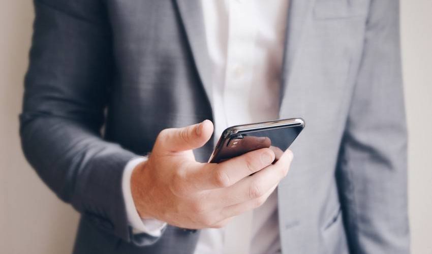 Azərbaycana ən çox gətirilən smartfon markaları açıqlanıb