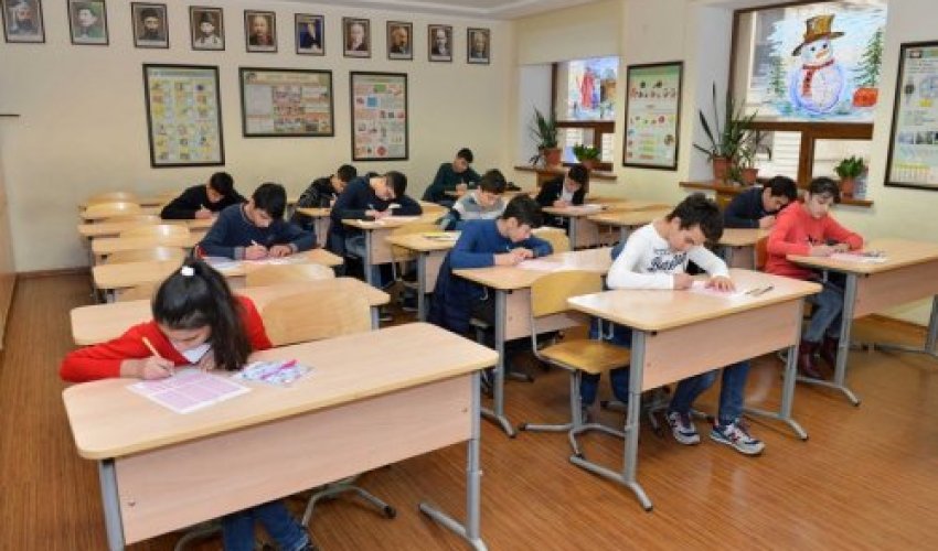 Əlavə dərsliklərin alınması yolverilməzdir - Agentlik Əlavə dərsliklərin alınması yolverilməzdir - Agentlik