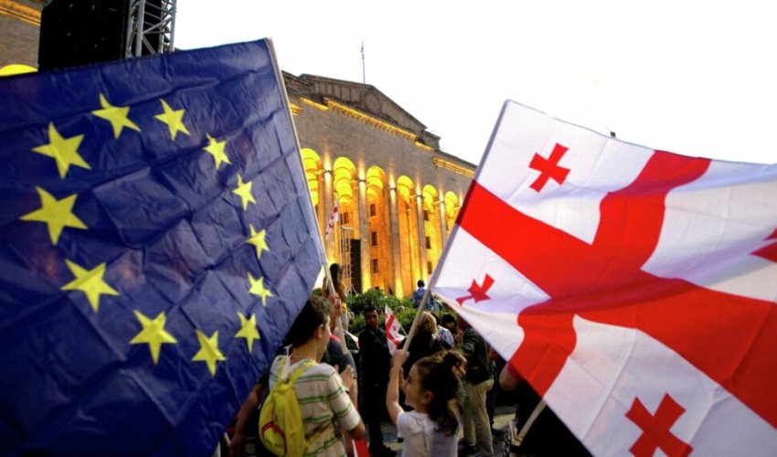 Avropa Komissiyası Gürcüstanla Aİ-yə üzvlük danışıqlarını başlatmaqdan imtina edib Avropa Komissiyası Gürcüstanla Aİ-yə üzvlük danışıqlarını başlatmaqdan imtina edib