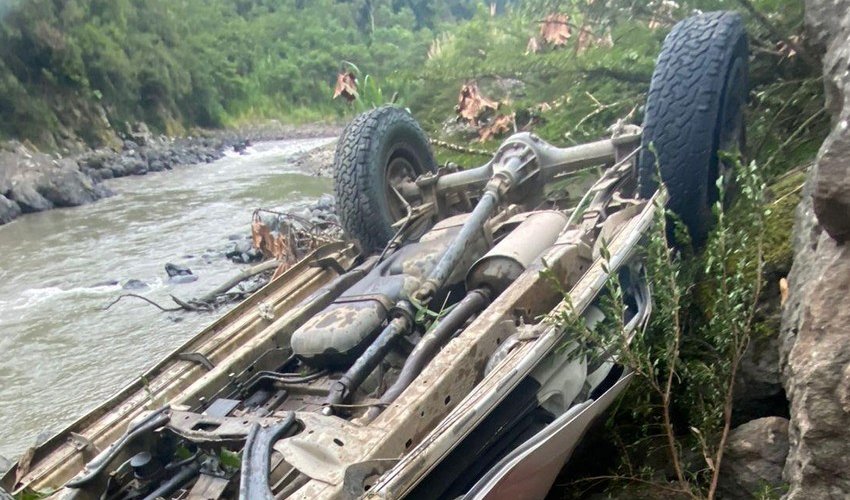 В Эквадоре 10 человек погибли при падении пикапа в ущелье В Эквадоре 10 человек погибли при падении пикапа в ущелье