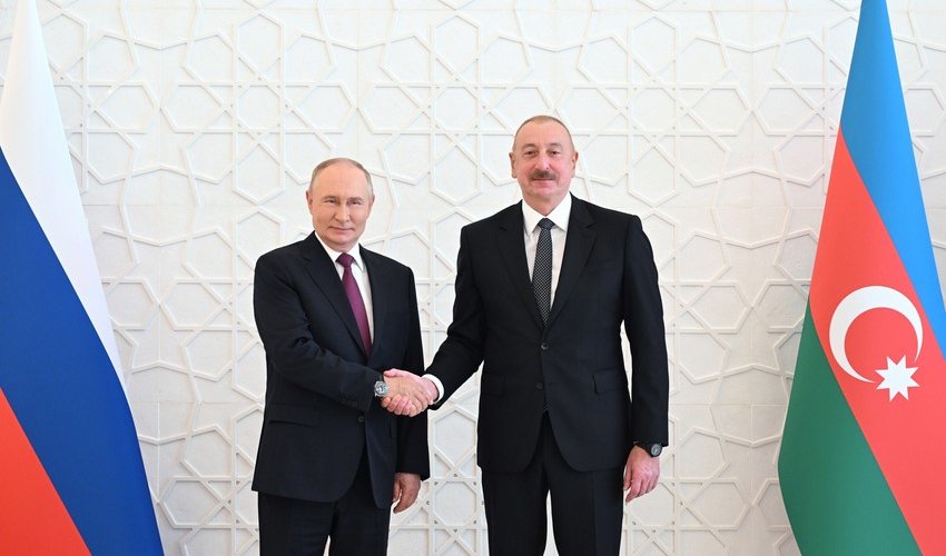 Putin İlham Əliyevə zəng edib