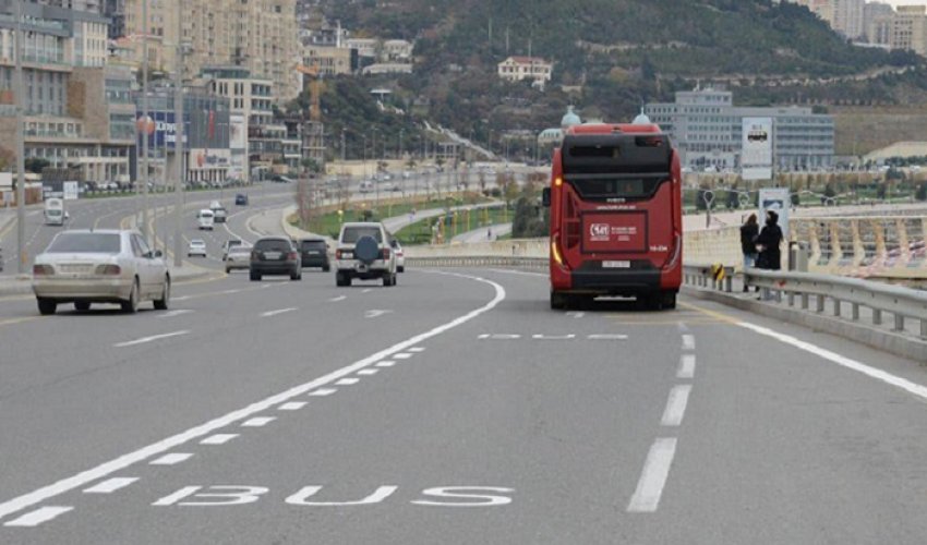 Avtobus zolağına daxil olan sürücülərə xəbərdarlıq edilib Avtobus zolağına daxil olan sürücülərə xəbərdarlıq edilib