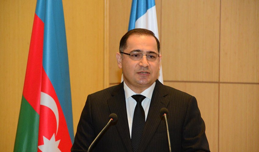 Bəzi vakant yerləri məşğulluq mərkəzlərinə təqdim edilmir - Azər Əmiraslanov Bəzi vakant yerləri məşğulluq mərkəzlərinə təqdim edilmir - Azər Əmiraslanov