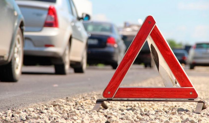 В Бейлагане столкнулись автомобили, погибли три человека В Бейлагане столкнулись автомобили, погибли три человека