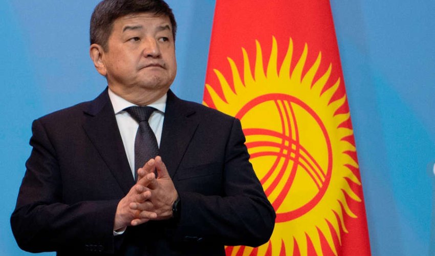 Akılbek Japarov tutduğu vəzifədən azad edilib Akılbek Japarov tutduğu vəzifədən azad edilib
