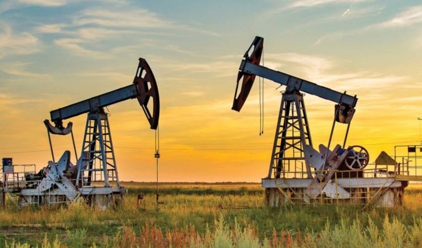 Oil prices up by over 1%