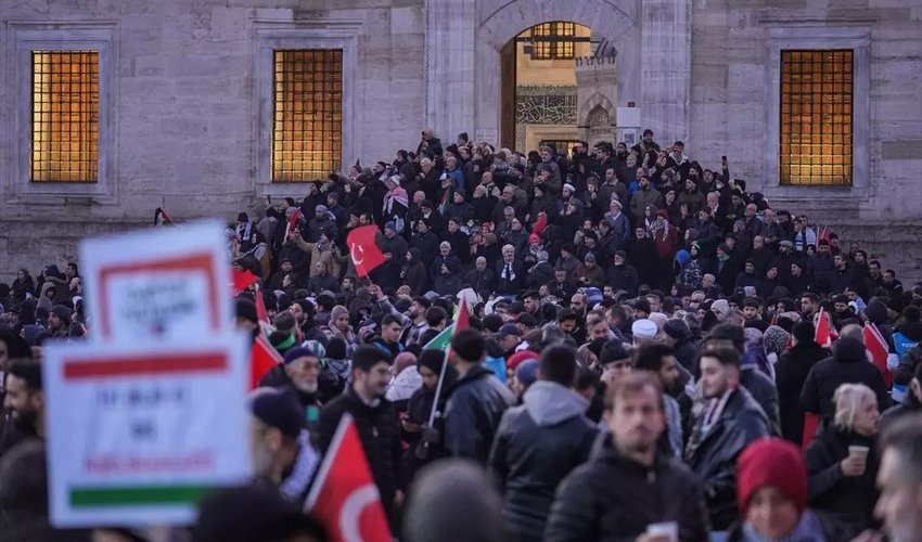 İstanbulda minlərlə insan Fələstinə dəstək yürüşünə başlayıb