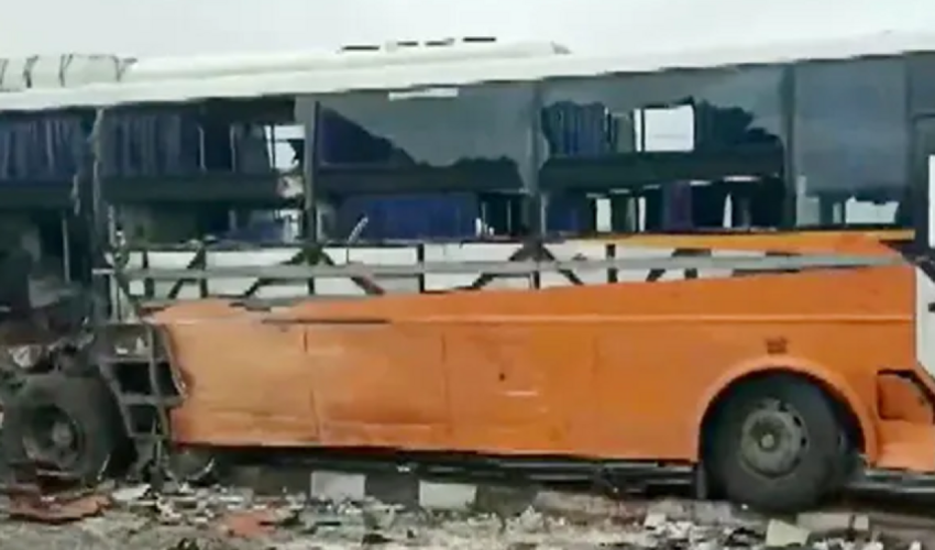 Hindistanda polis avtobusu partladılıb - Ölənlər var Hindistanda polis avtobusu partladılıb - Ölənlər var