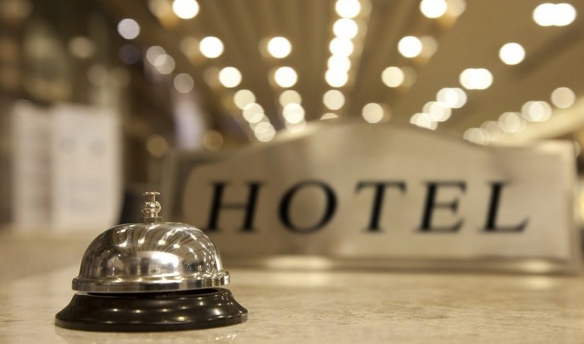 Какова была заполняемость и цены в отелях в Азербайджане в праздничные дни