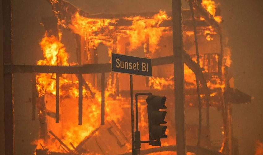 Hollywood Hills fire breaks out as deadly wildfires burn out of control across Los Angeles area