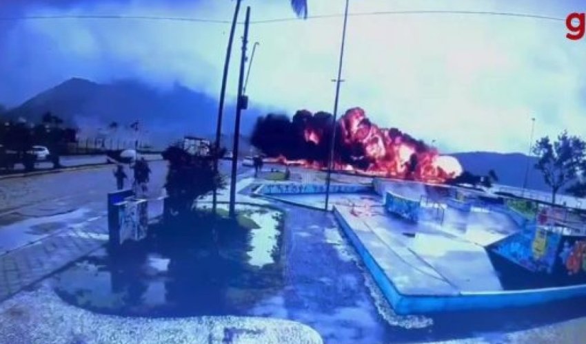Daha bir ölkədə təyyarə qəzası olub - Video Daha bir ölkədə təyyarə qəzası olub - Video