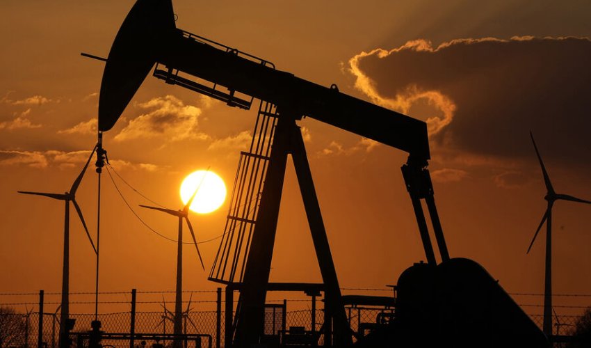 Brent nefti avqust səviyyəsinə yaxınlaşır Brent nefti avqust səviyyəsinə yaxınlaşır