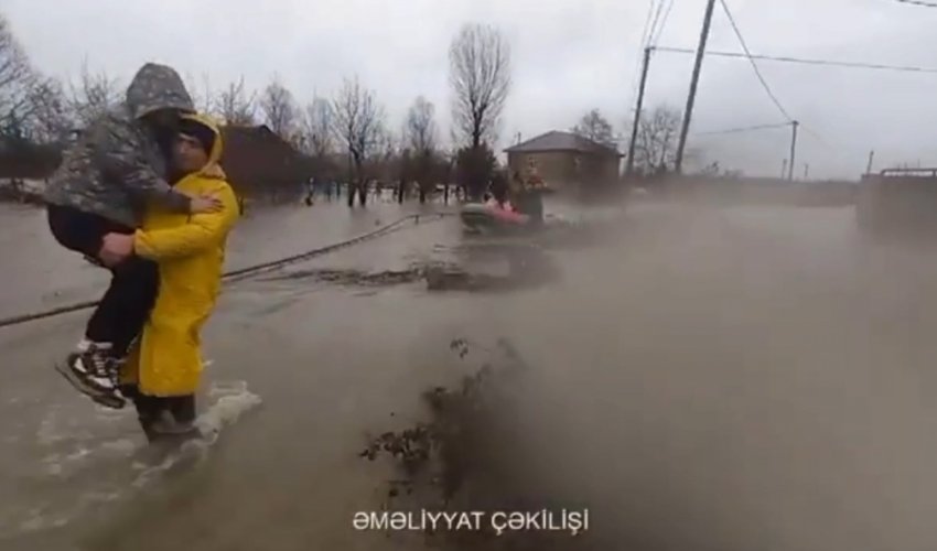 Lənkəranda bəzi əraziləri su basıb - Video