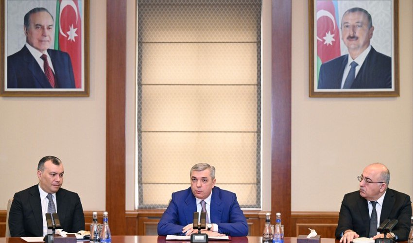 Maliyyə naziri Sahil Babayev kollektivə təqdim edilib